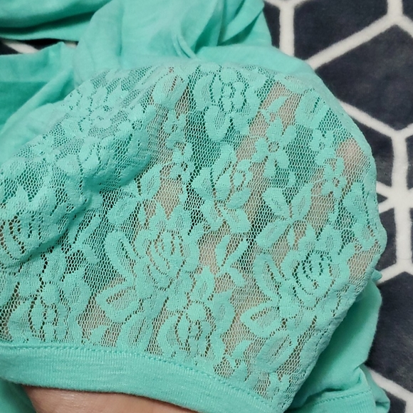 VS Mint Long Sleeve Shirt - Picture 5 of 6